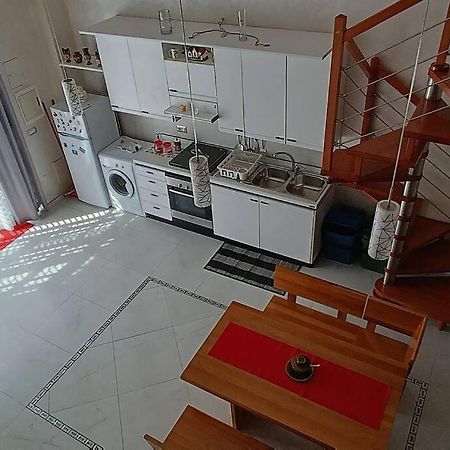 Casa Vacanza Raggio Di Sole 焦维纳佐 外观 照片